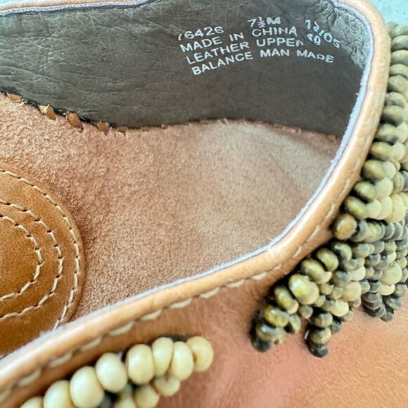 Clarks Artisan Women’s Tan Leather Beaded Boho Wedge Open Toe Sandals Shoes 7.5 - Picture 6 of 15